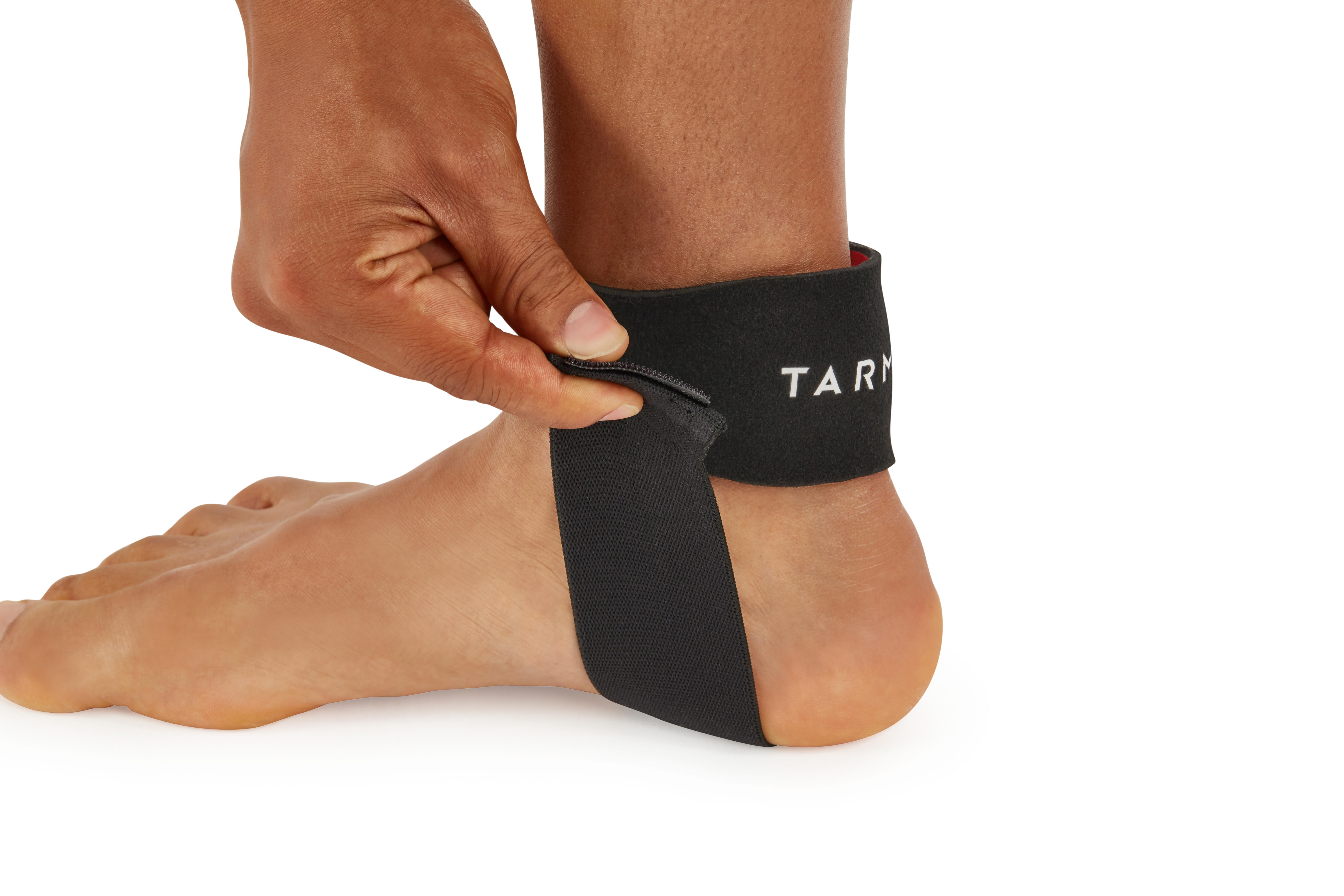 Men's/Women's Left/Right Achilles Tendon Support Strap - Black - By TARMAK | Decathlon
Men's/Women's Left/Right Achilles Tendon Support Strap - Black - By TARMAK | Decathlon