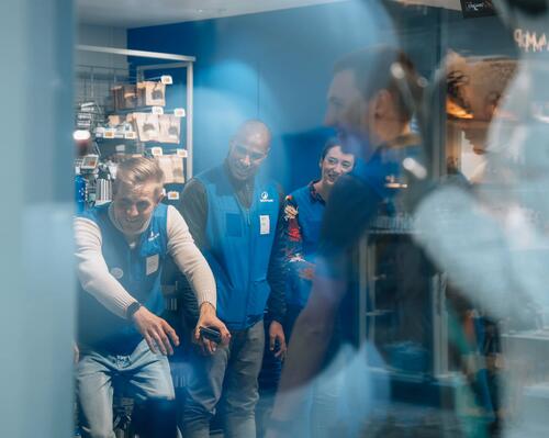 Foto von Decathlon Mitarbeiter:innen