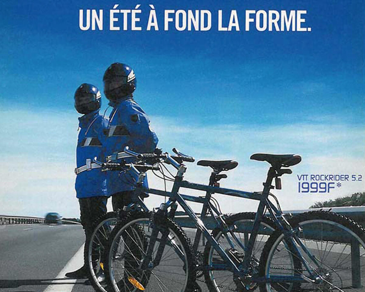 Publicité avec des cyclistes