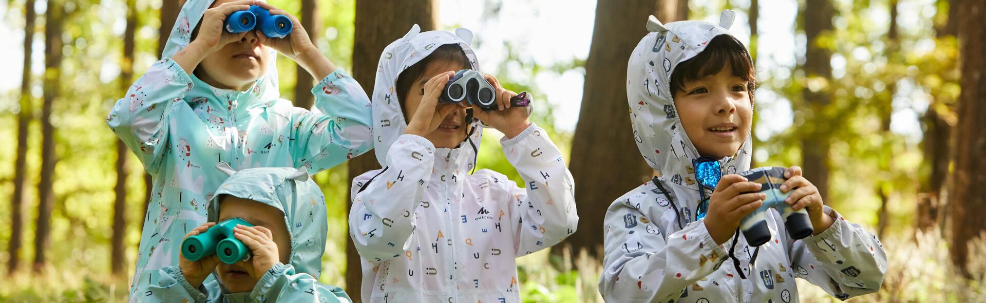 Photo d'enfants en forêt