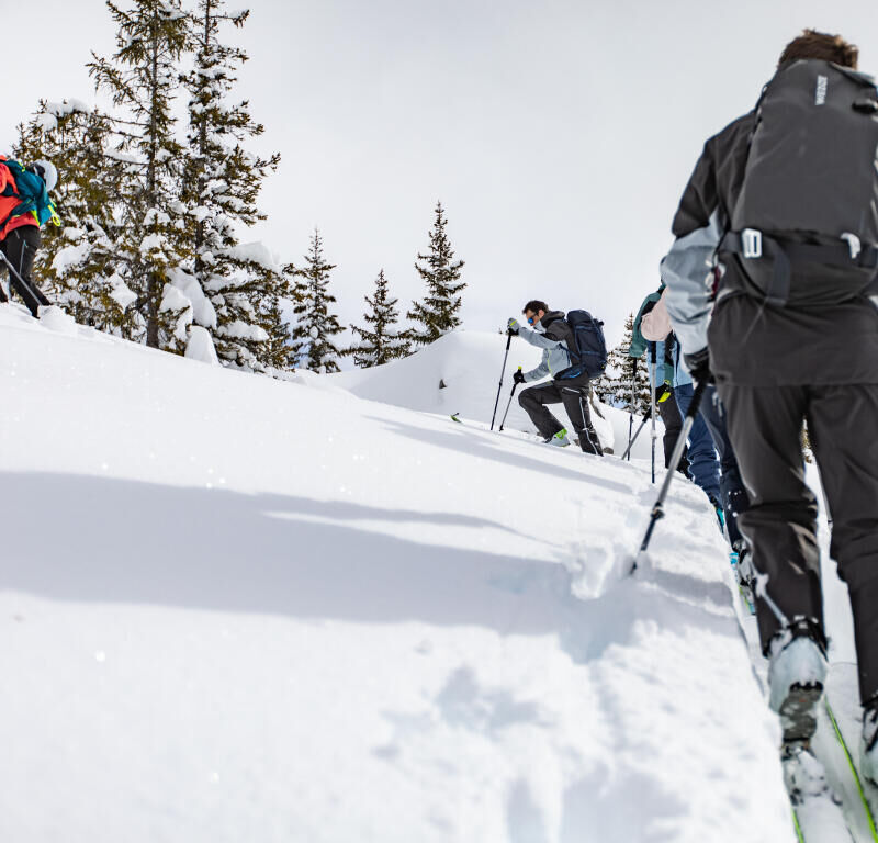 How to do a kick turn in ski touring