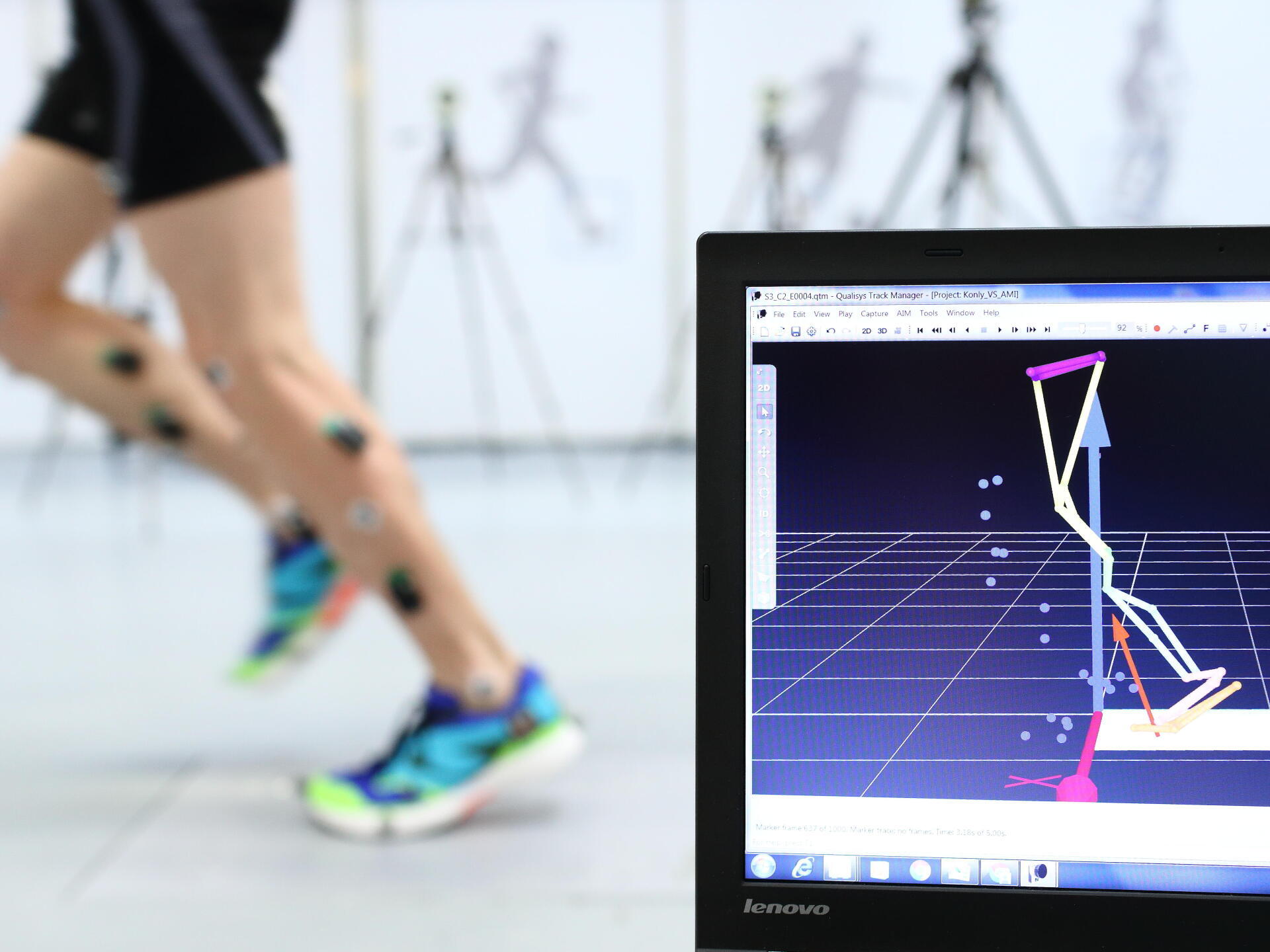 THE SPORTSLAB: OUR LAB ANALYSING THE SPORTSWOMEN AND MEN'S BODY