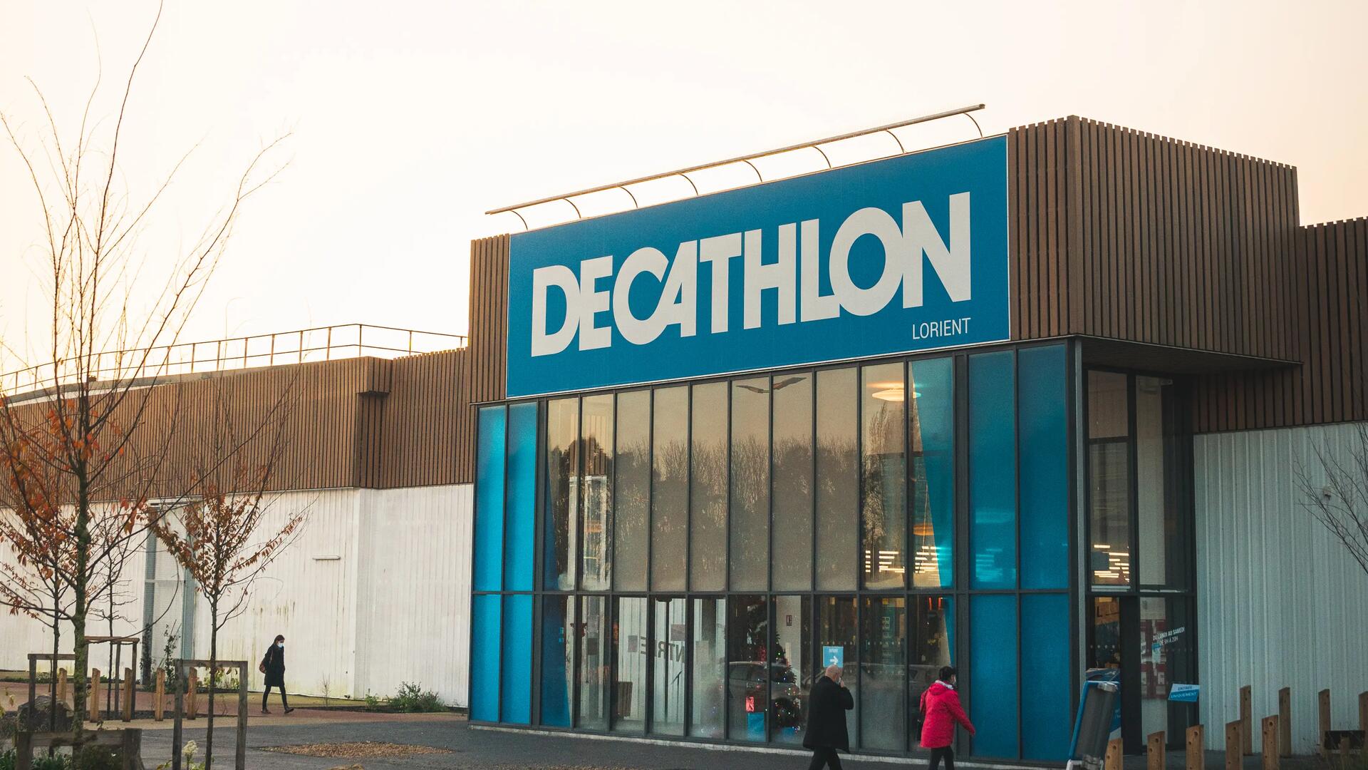 Picture Decathlon store Lorient city