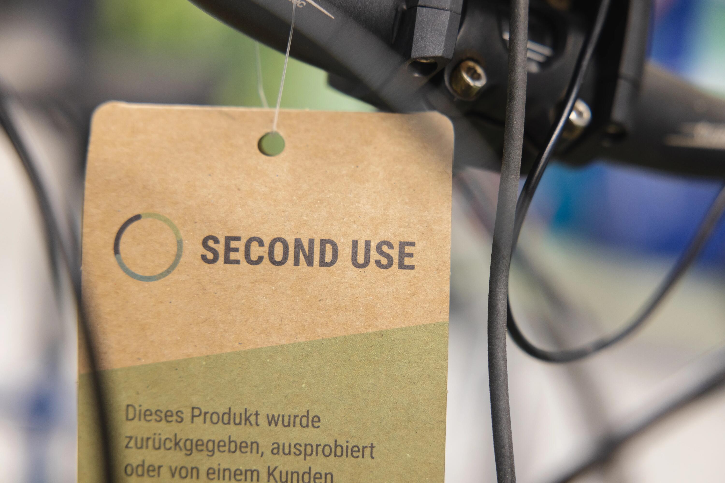 Schild auf dem Second Use steht.