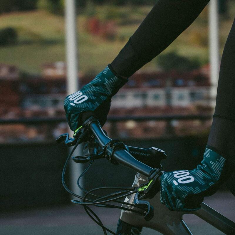 Guantes y calcetines impermeables para mountain bike, ahora si que