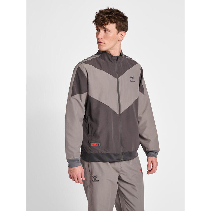 b7cf0436-ecbb-4d95-bacc-245a080b5b21_c182c1c31