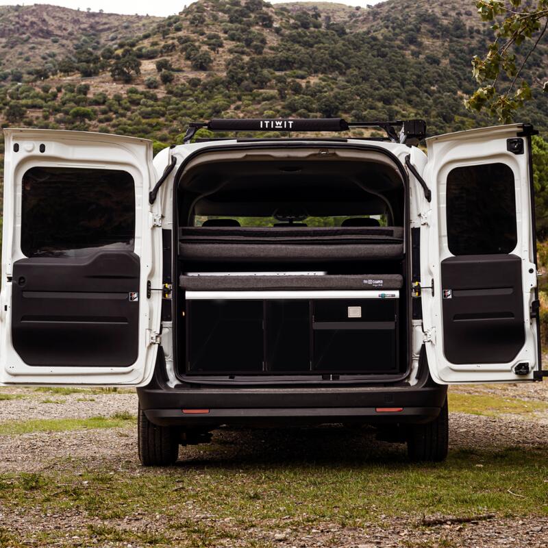 Mueble camper outdoor para furgoneta tipo Rifter M cama 195x140