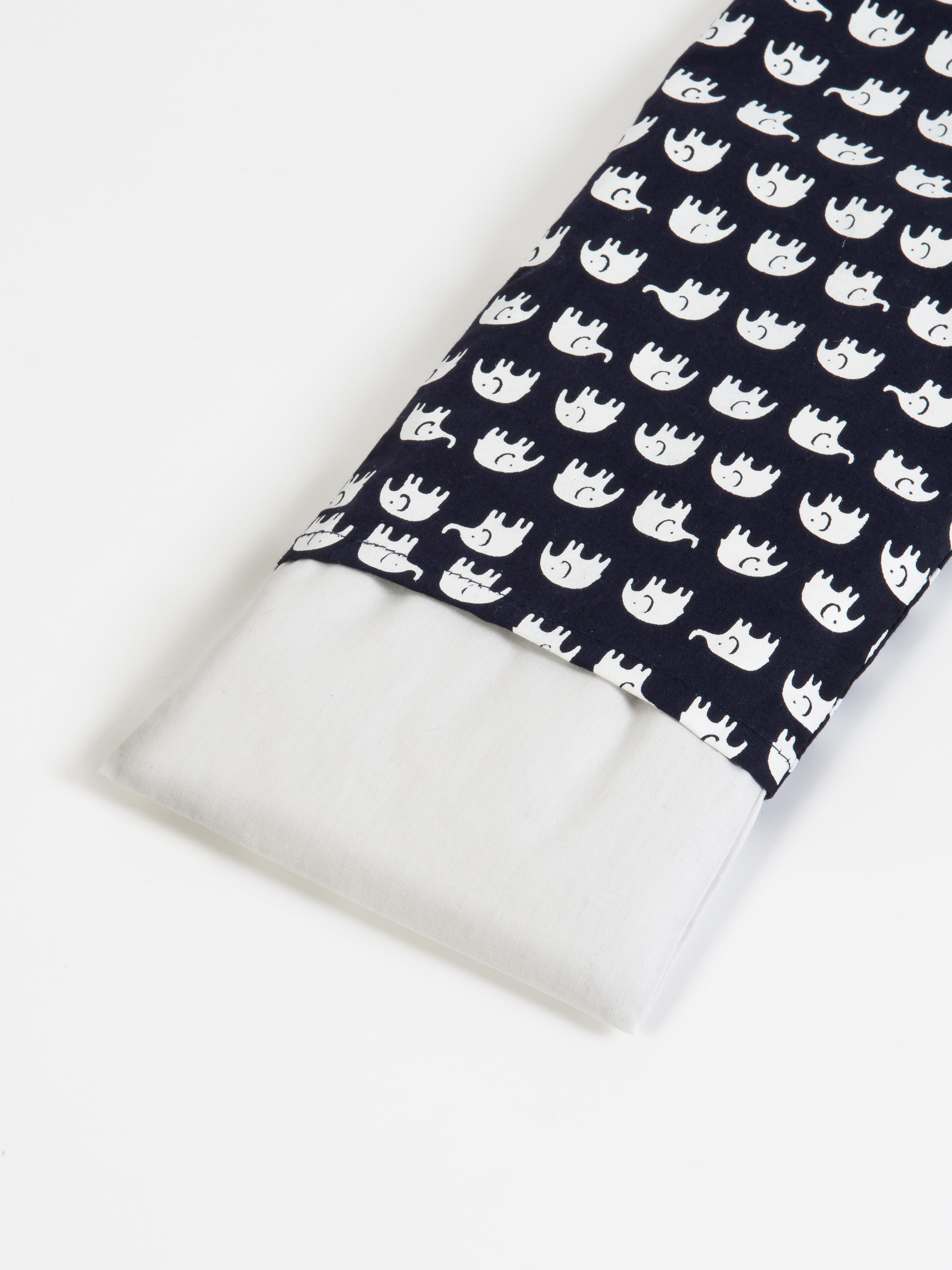 Yoga Studio Scented Lavender & Linseed Eye Pillows - Navy Elephant 2/2