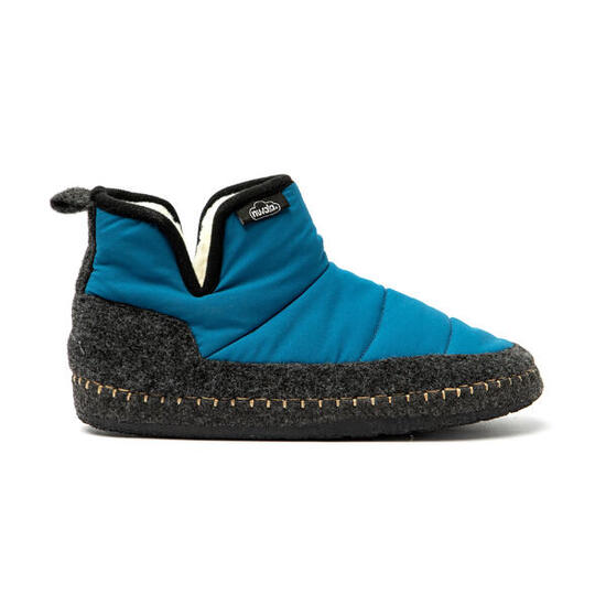 Chaussons unisex Nuvola de couleur bleu avec semelle en gomme
