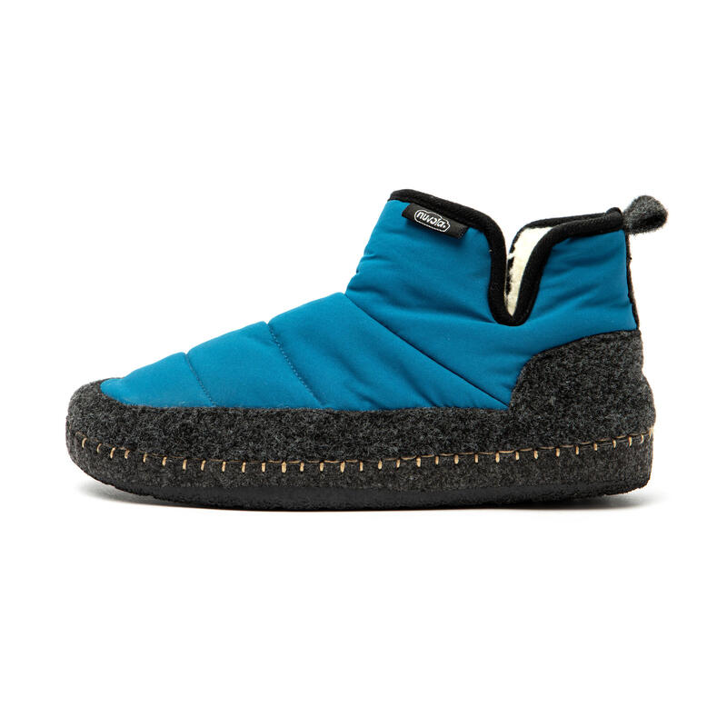 Chaussons unisex Nuvola de couleur bleu avec semelle en caoutchouc