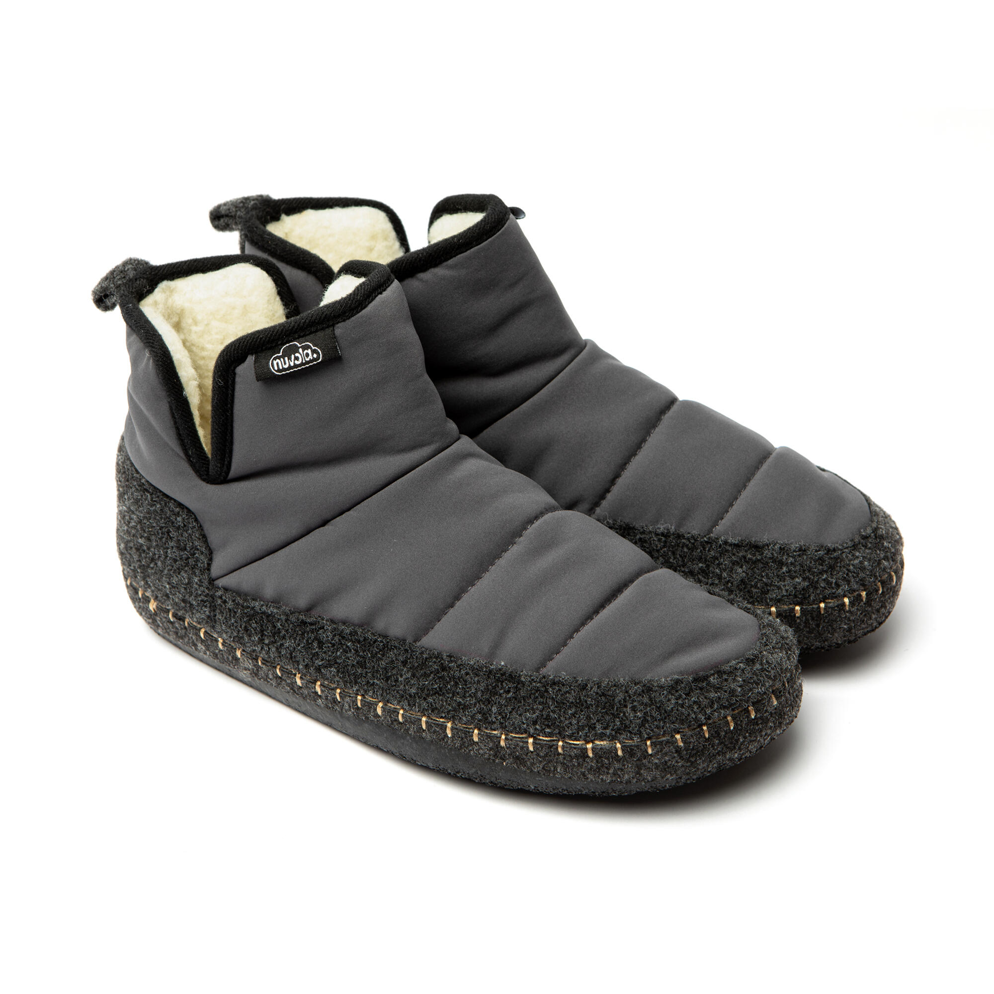 Pantufas unissex de nuvola cinza com sola de borracha 2/6