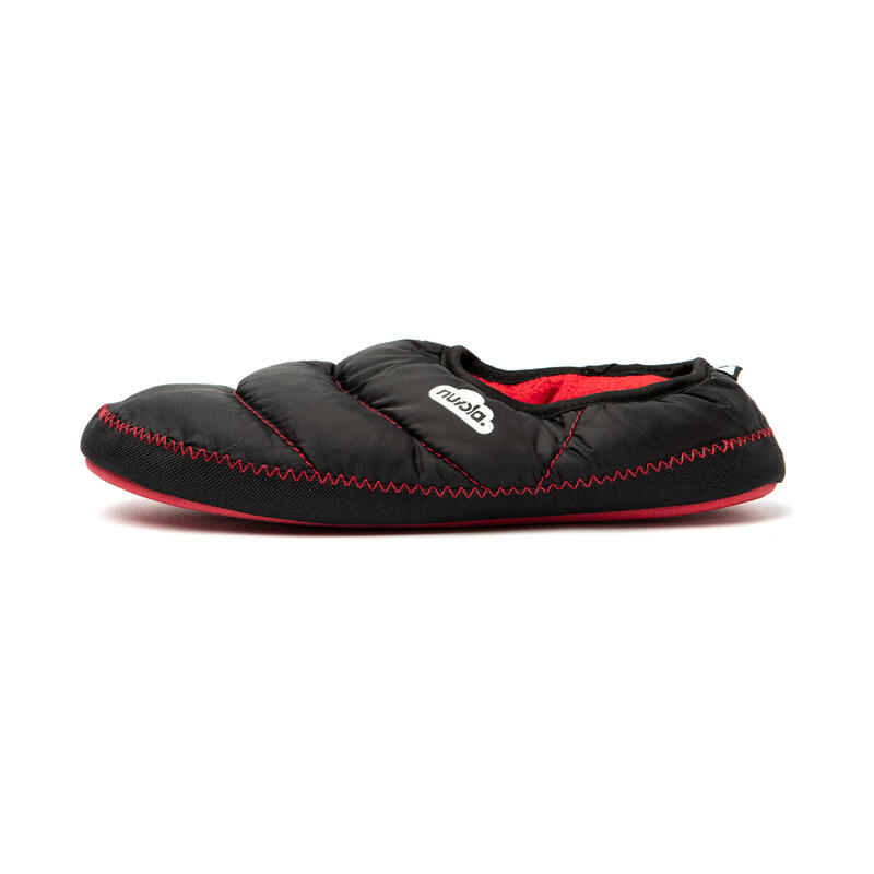 Chaussons unisex Nuvola de couleur rouge avec semelle en caoutchouc