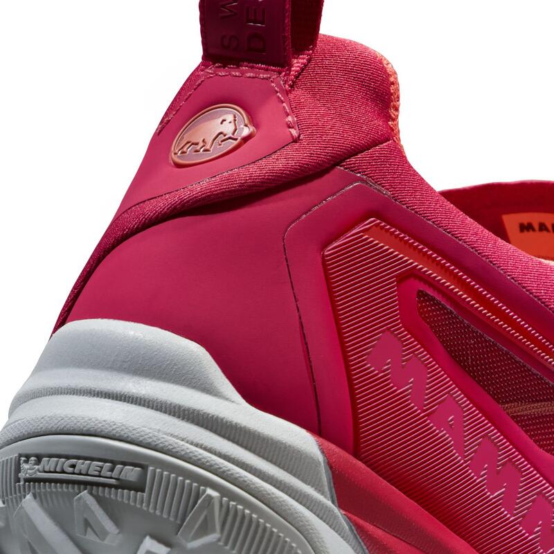 Zapatillas de montaña y trekking impermeables mujer Mammut SAENTIS LOW GTX rojo