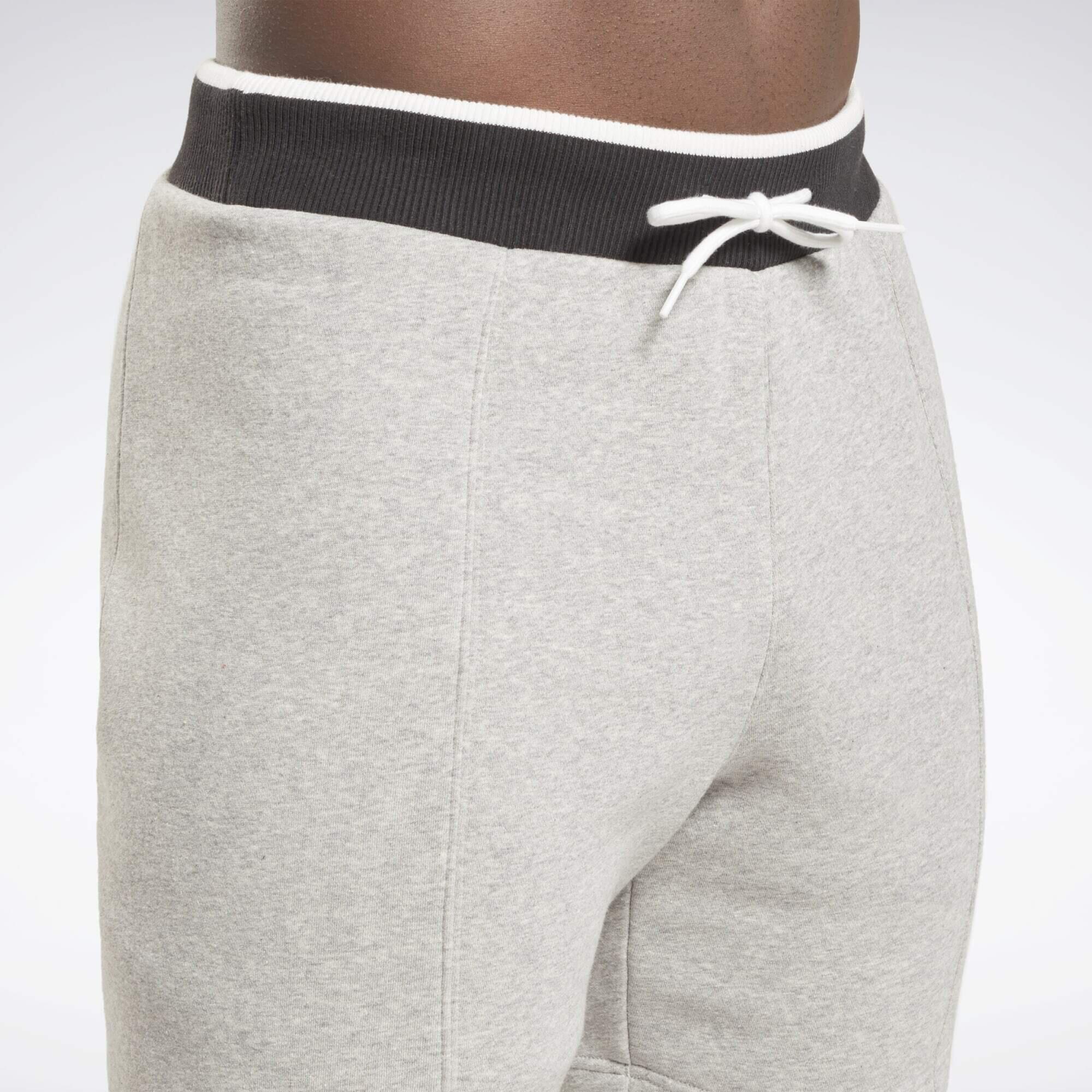 Pantalón corto Reebok Identity Arch Logo Fleece 5/6
