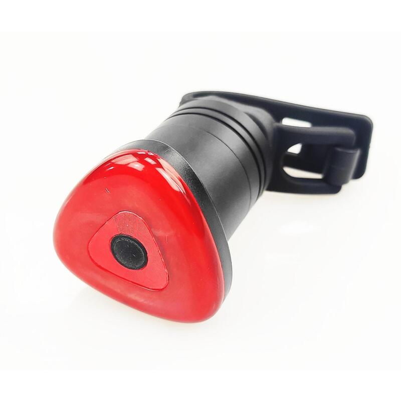 Lampa tył JET  AU135 60 lumenów USB/STOP/AUTO