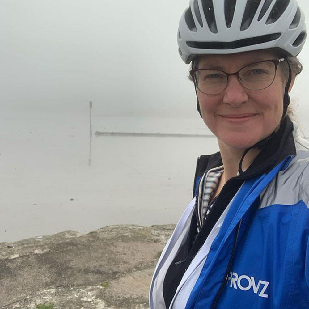 Proviz Women's Nightrider Reflective Waterproof Cycling Jacket 4/6