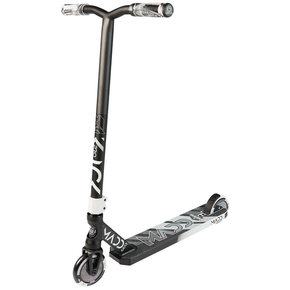 MADD GEAR KICK PRO V5 JUNIOR PRO STUNT SCOOTER – AGE 6+ - BLACK/SILVER 1/5