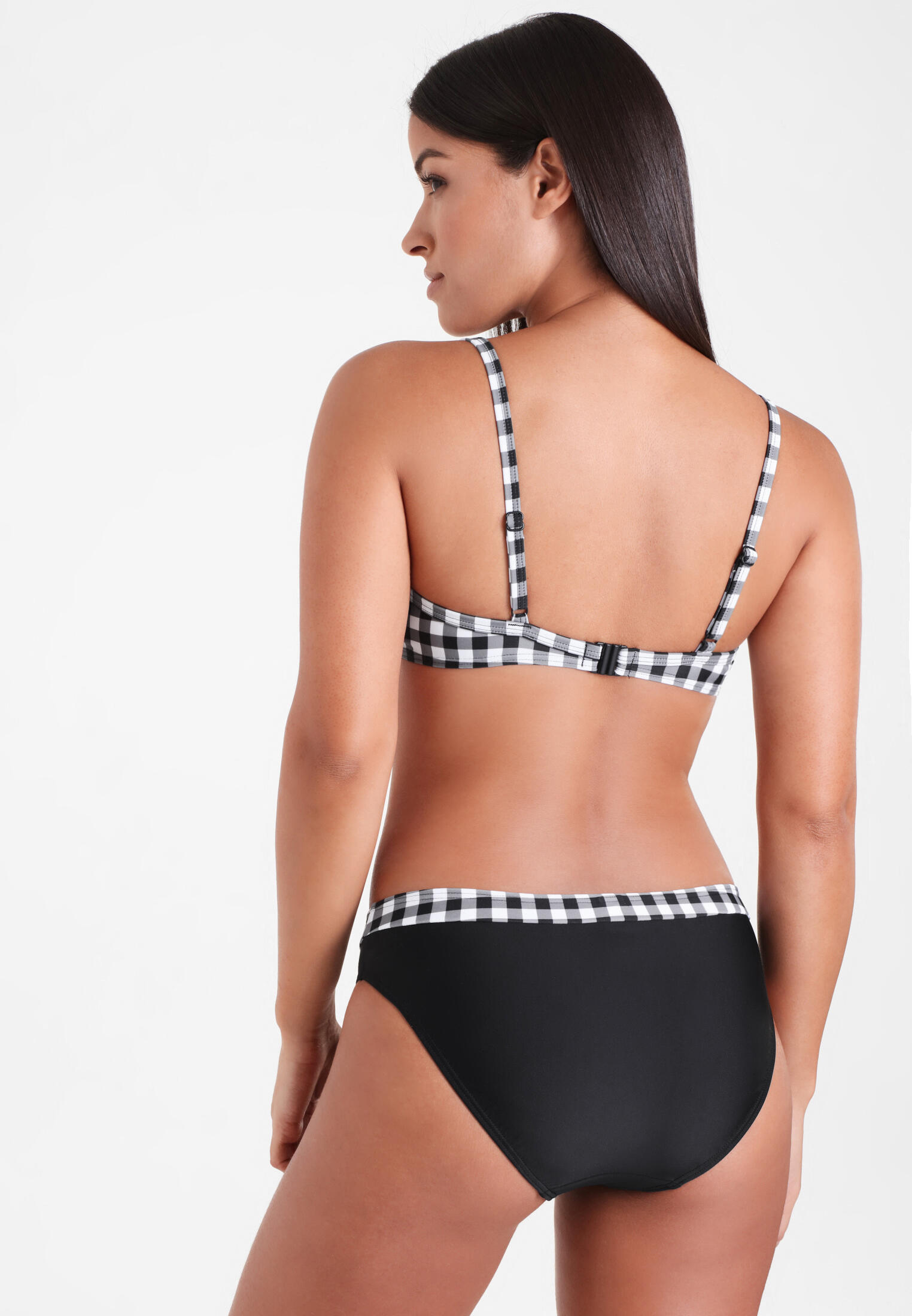 LASCANA Bügel-Bikini im schwarz-weißen Karodruck Damen 4/5