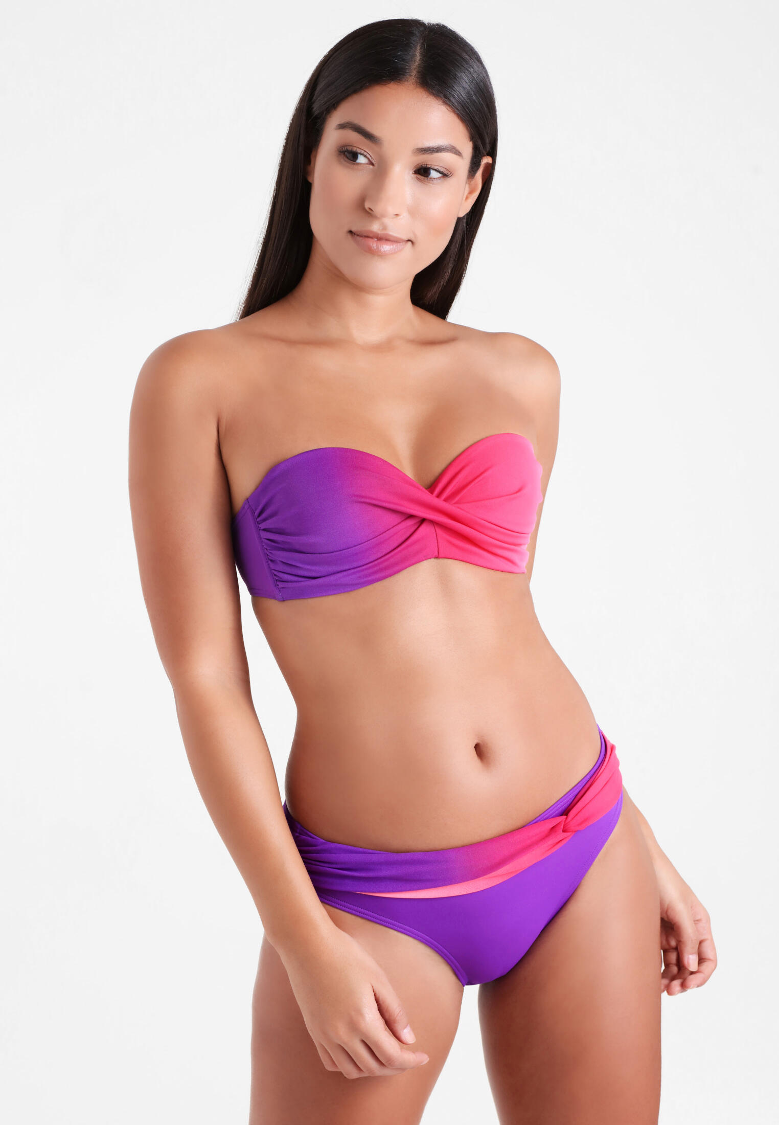LASCANA Bügel-Bandeau-Bikini im modischen Farbverlauf