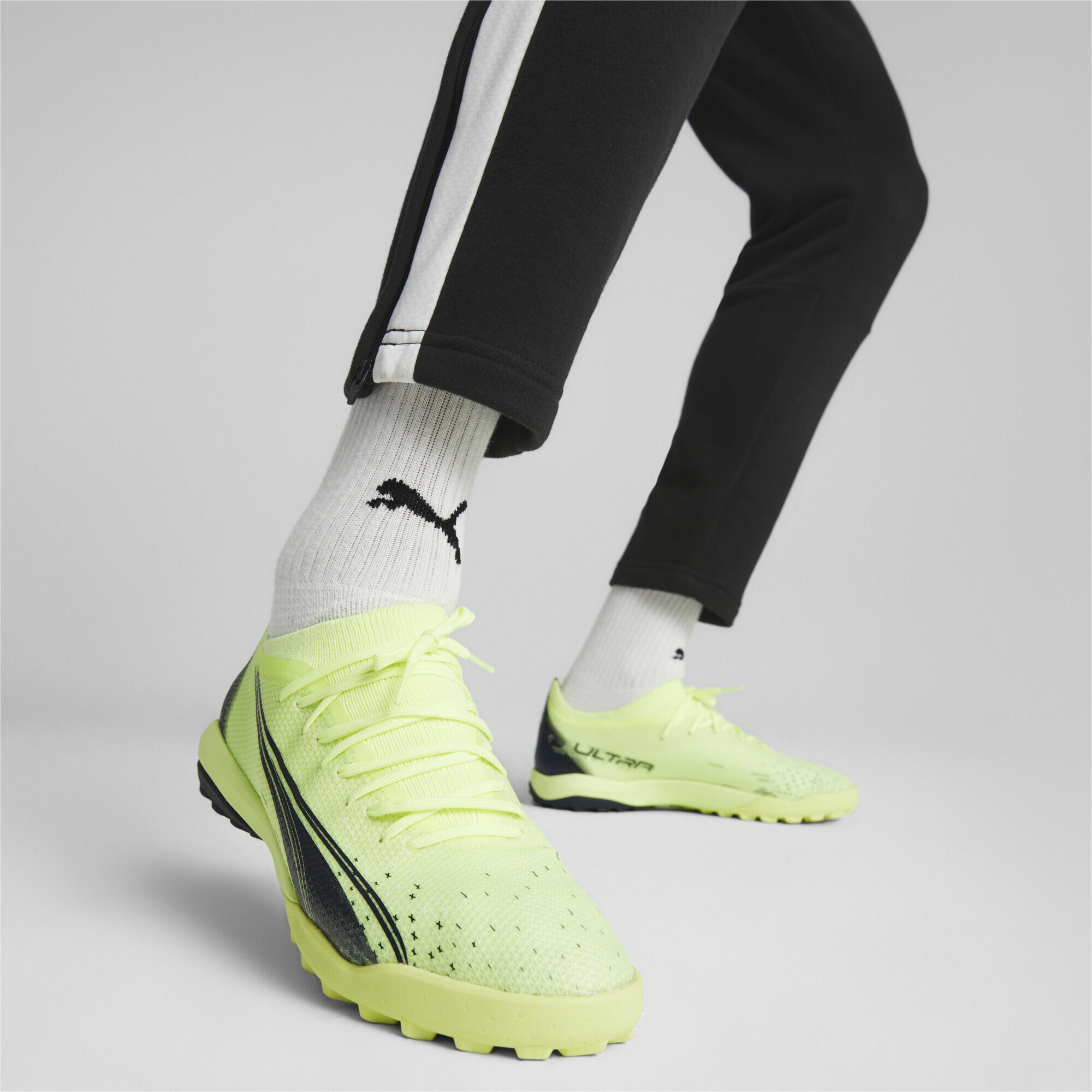 Mens Ultra Match TT Football Boots Soccer Shoes - Yellow 2/6