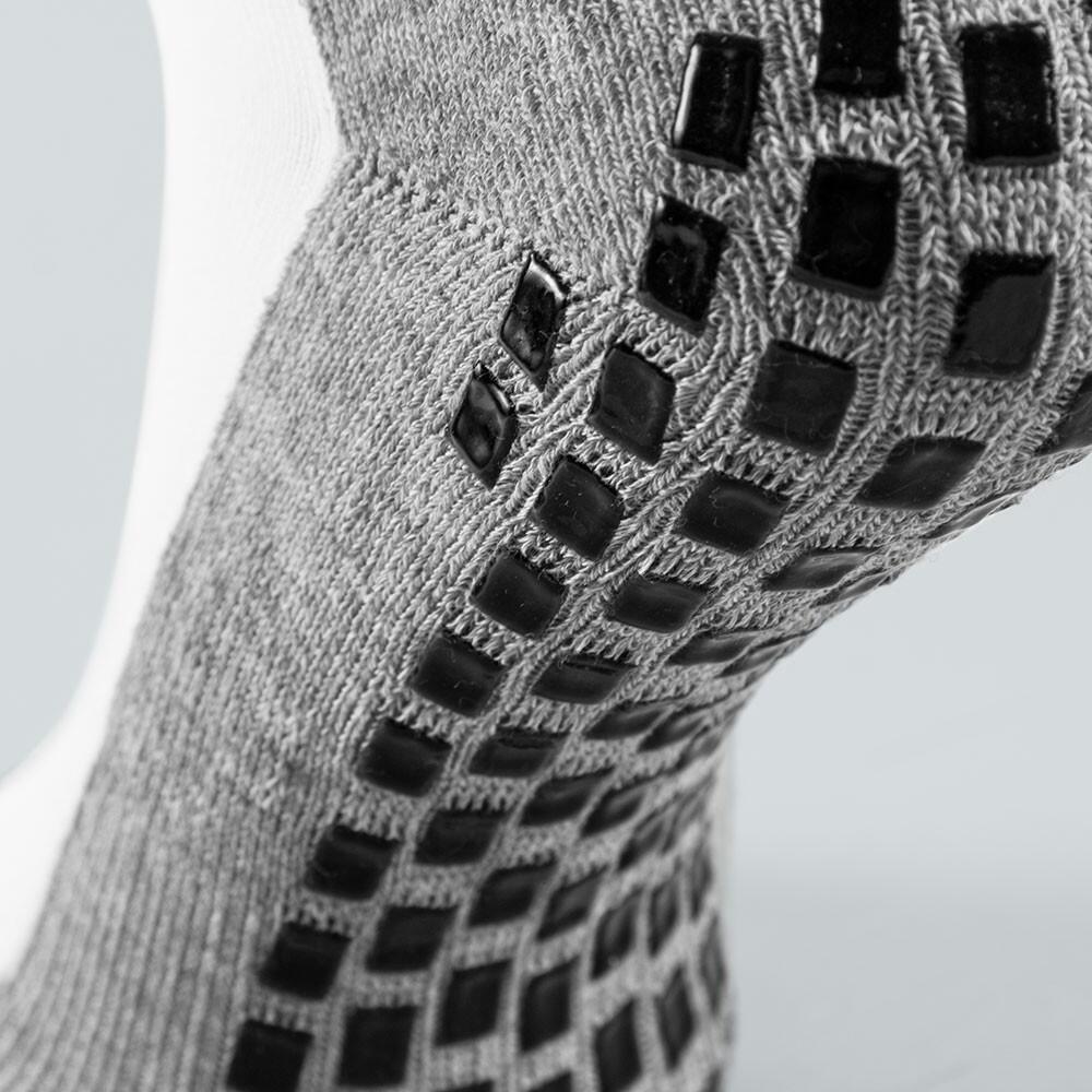 Rutschfeste weisse Sport-Socken verstärkt 4/7