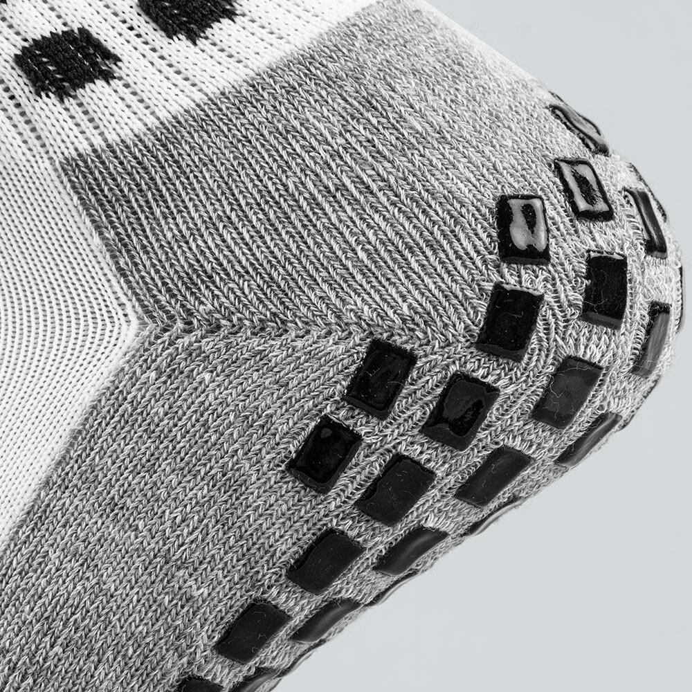 Rutschfeste weisse Sport-Socken verstärkt 5/7