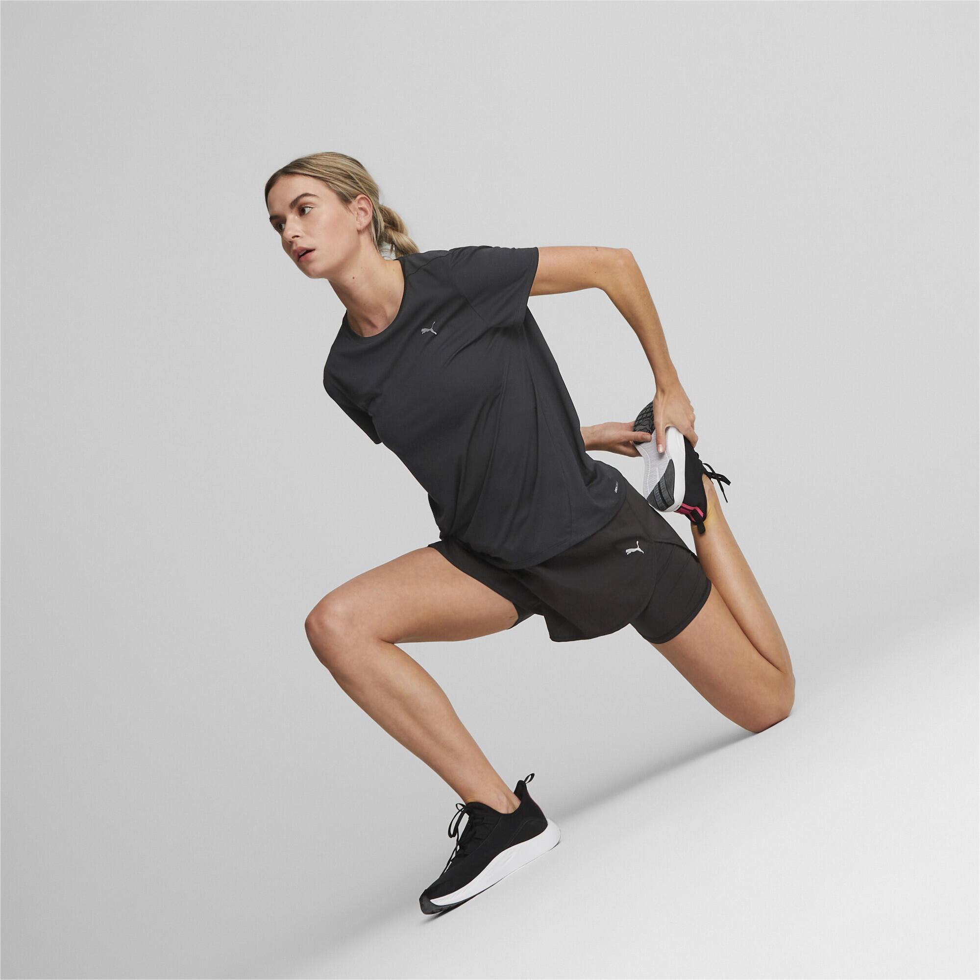 Shorts da running 2 in 1 Run Favourite in tessuto da donna PUMA Black 6/7