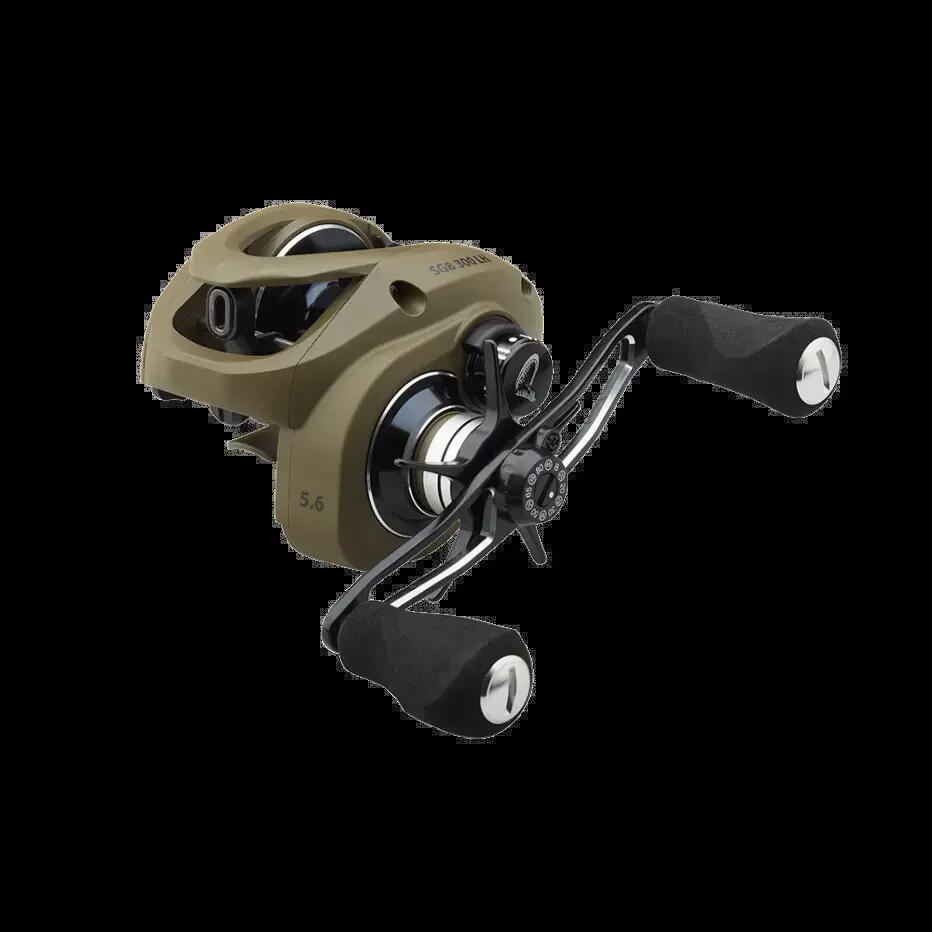 Casting reels Savage Gear SG8 300