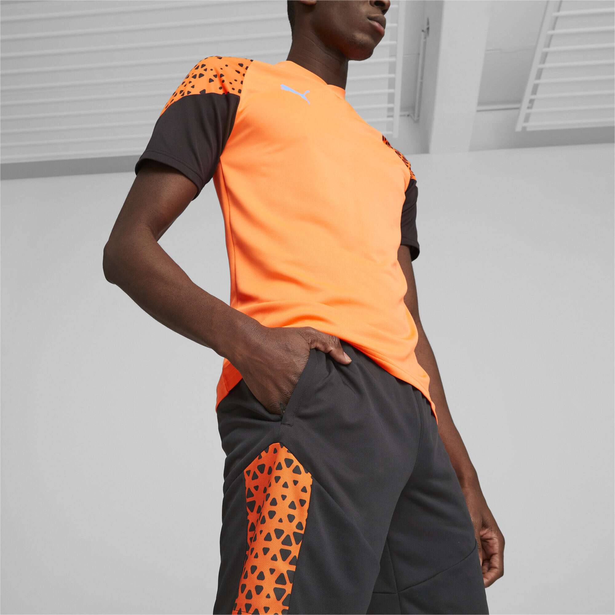 Short d’entrainement individualCUP PUMA Black Ultra Orange 3/6