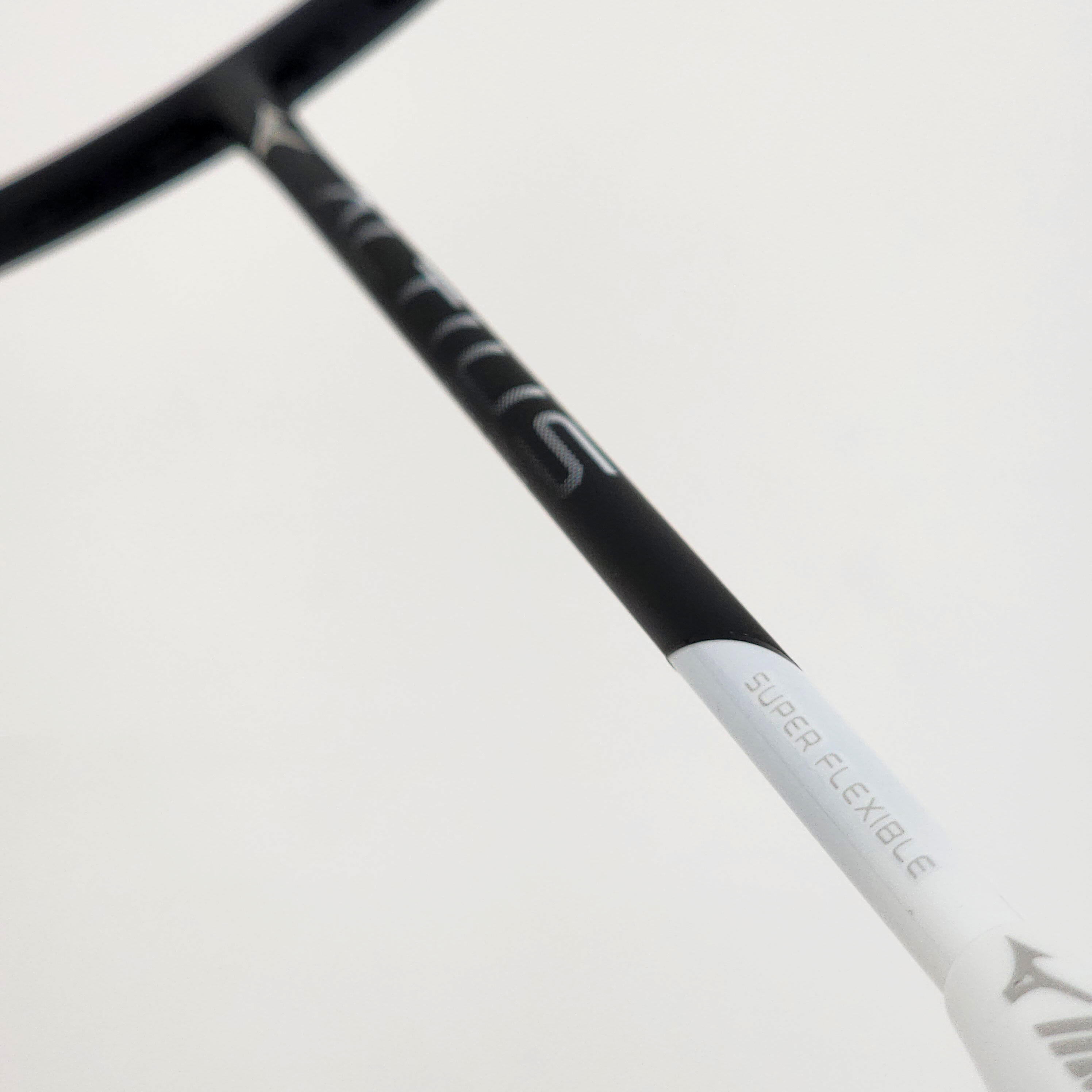 Badminton Racket Altius 3.1 Zest | Black/White | 5U5 | Unstrung