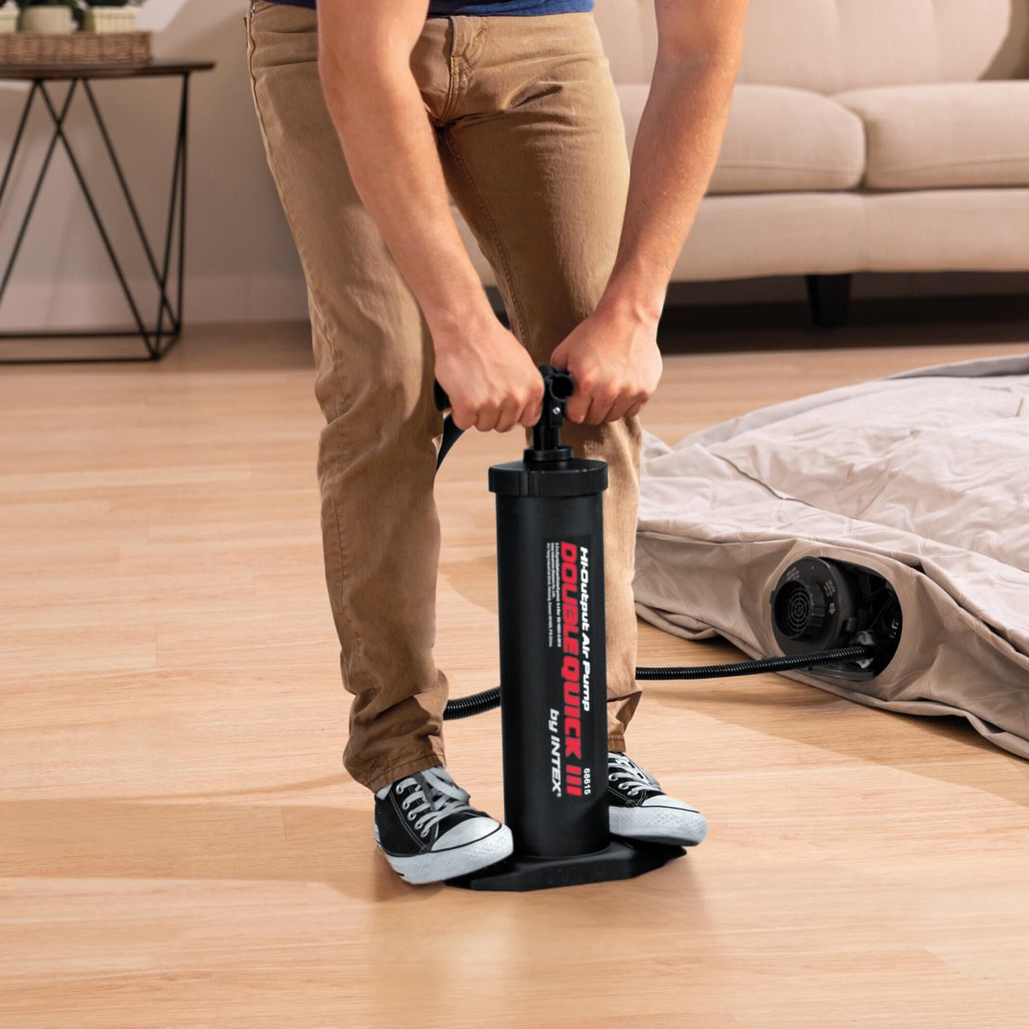Bomba manual Intex dupla ação - 48 cm 3/5