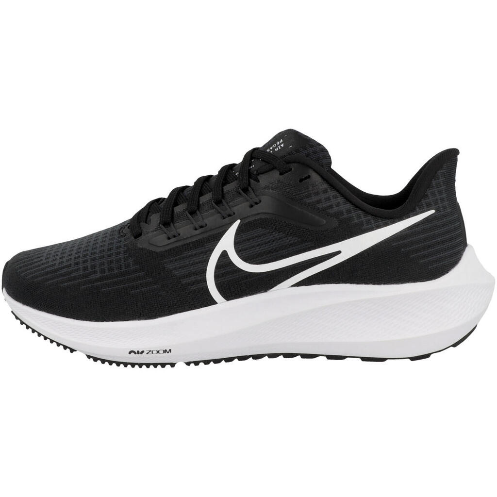 BLACK / WHITE
