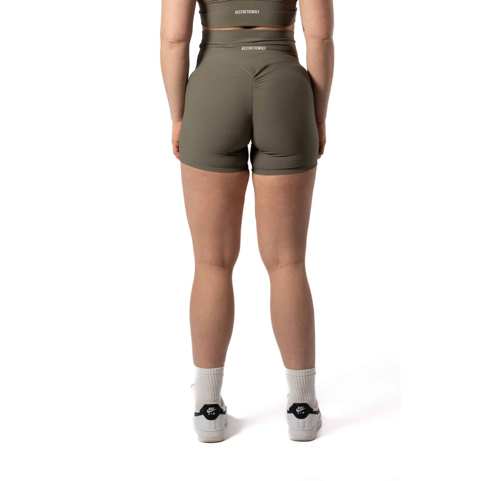 AESTHETIC WOLF Pantaloncini a coste v2 Scrunch - Fitness - Donna - Verde salvia
