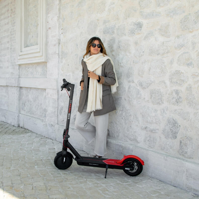 Trottinette électrique OLSSON WILD RED DGT 2024 500W 6000mAh 25km d'autonomie