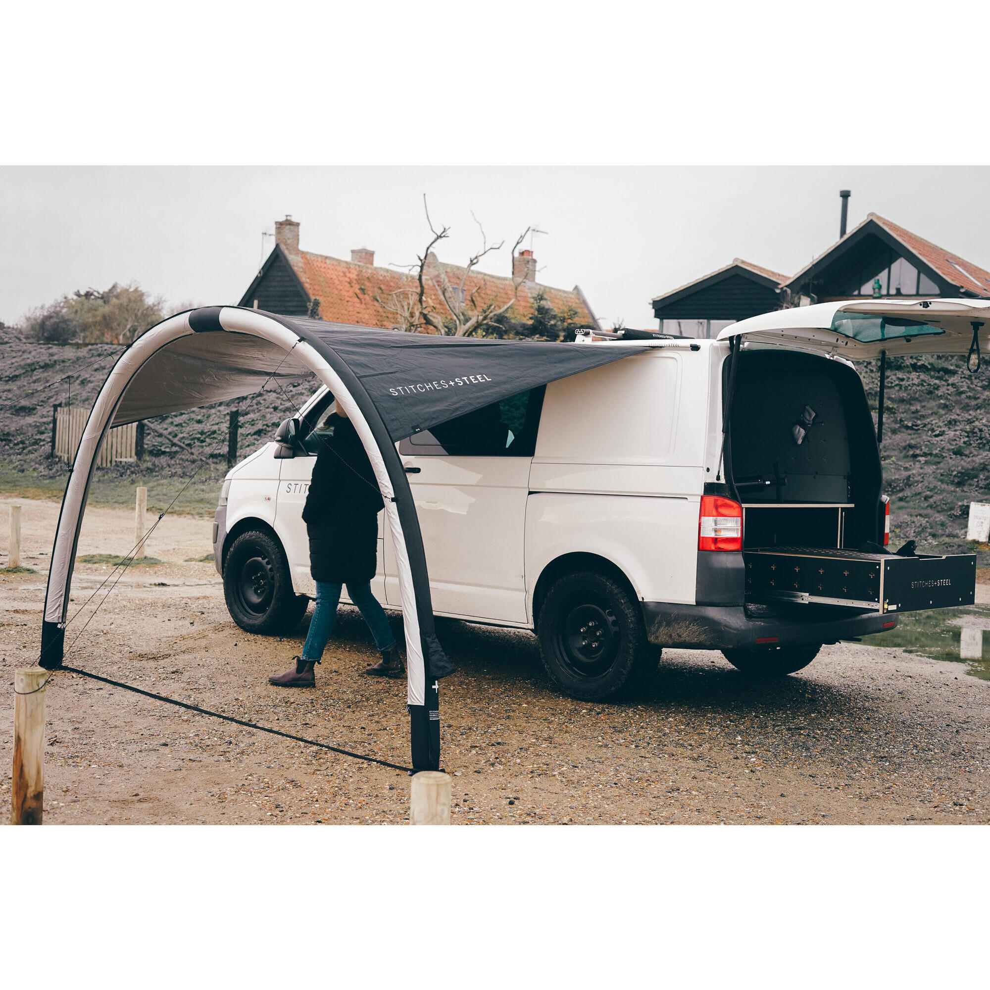 STITCHES & STEEL Bawdsey Inflatable Awning