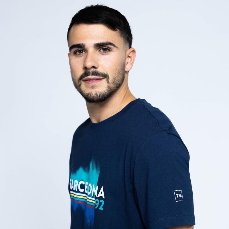 Camiseta de manga corta de algodón reciclado de Barcelona 92 de hombre TRR Azul