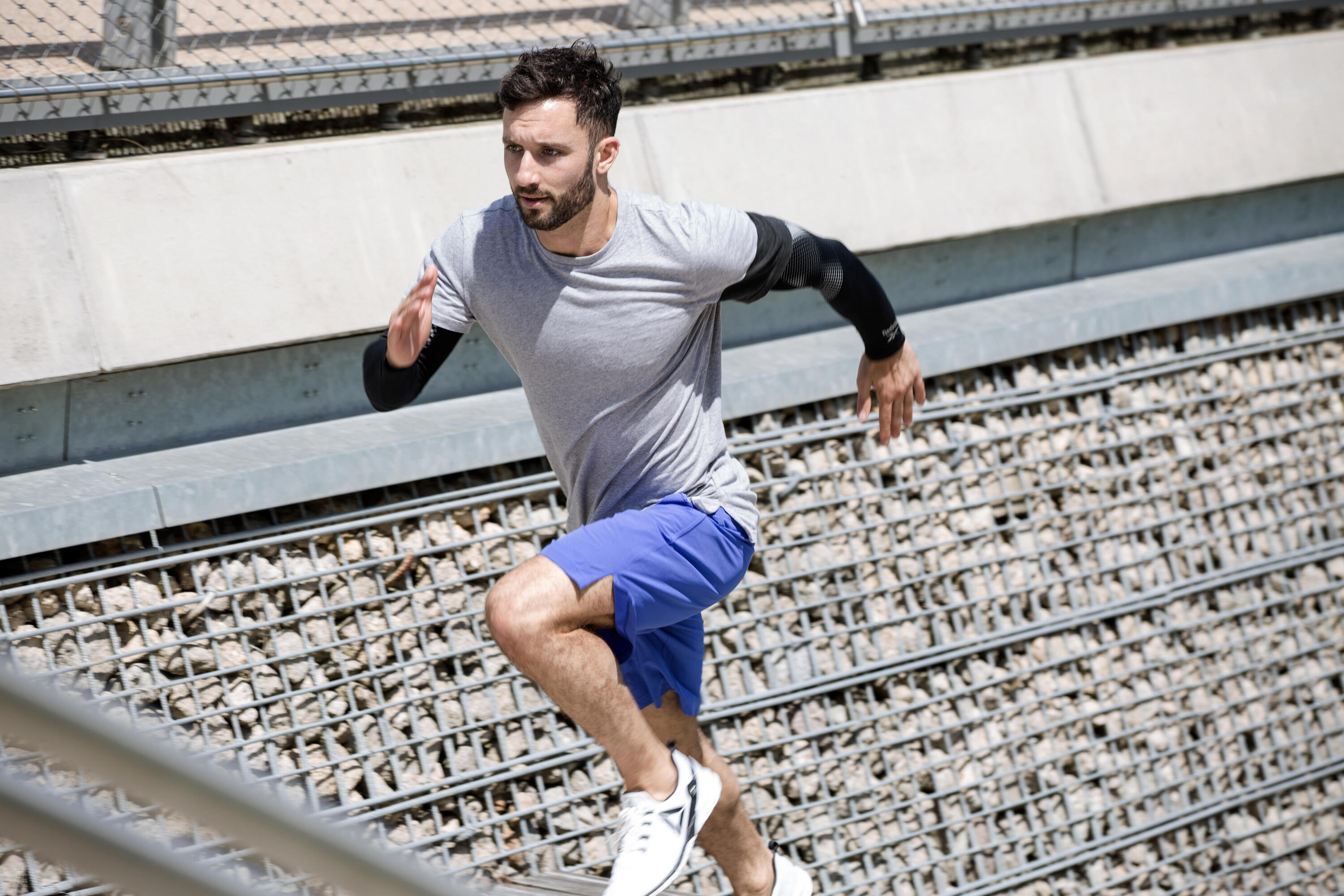 Manchon de bras de compression Reebok, noir L 5/5