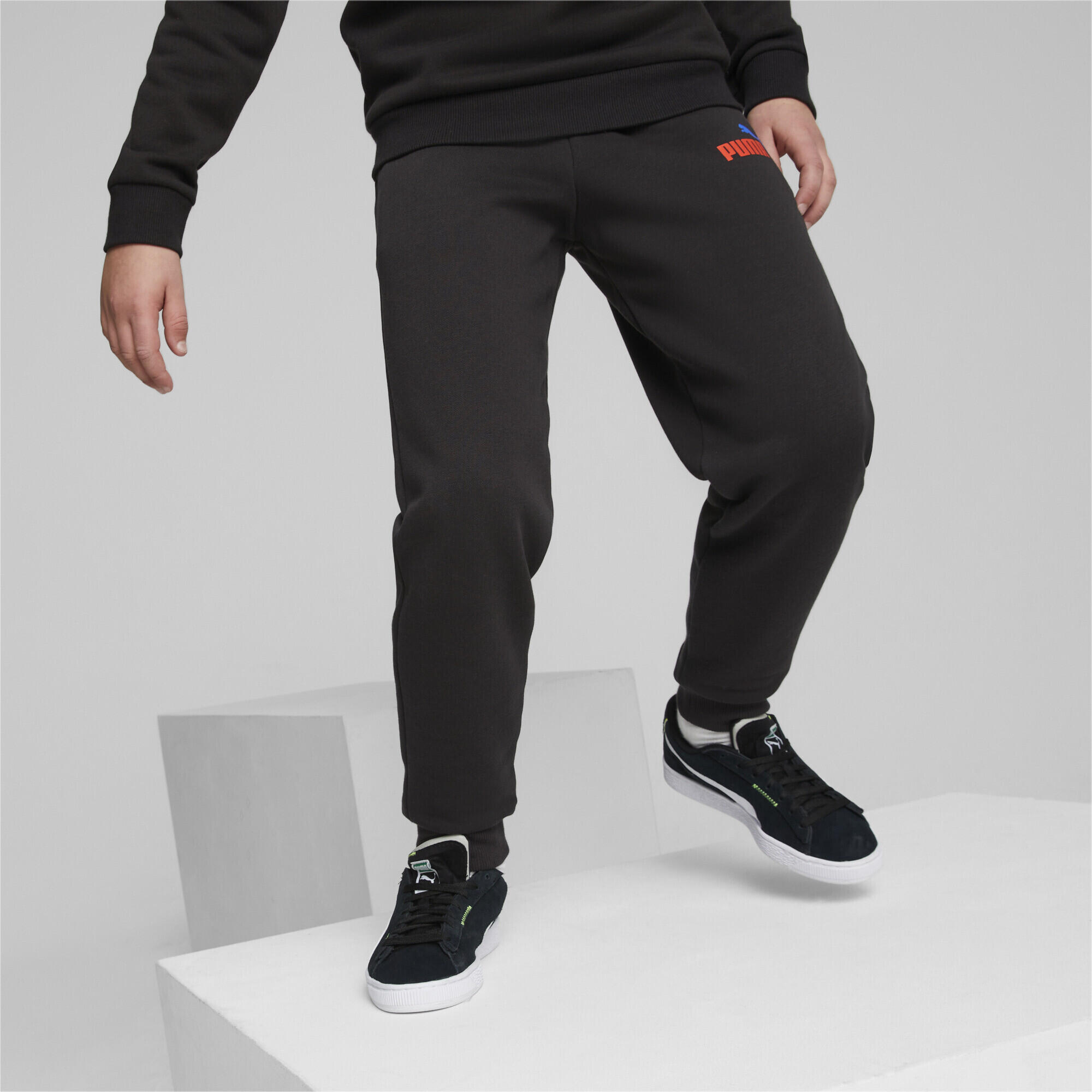 Essentials+ Two-Tone Logo Trainingshose Jugendliche PUMA Black Warm Earth 2/6