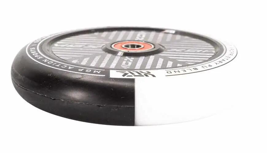 MGP Corrupt Hollow 'Stripe' Black-White 120mm wielenset 2/3
