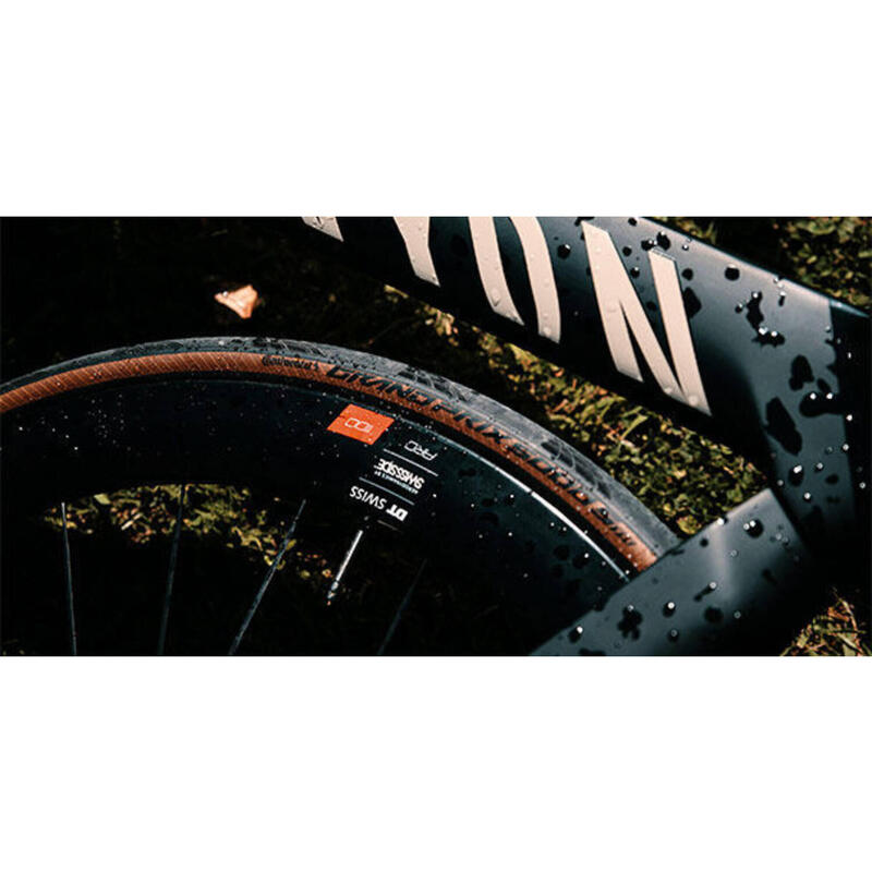 Continental Grand Prix Racefietsband 30-584 BruinZwart