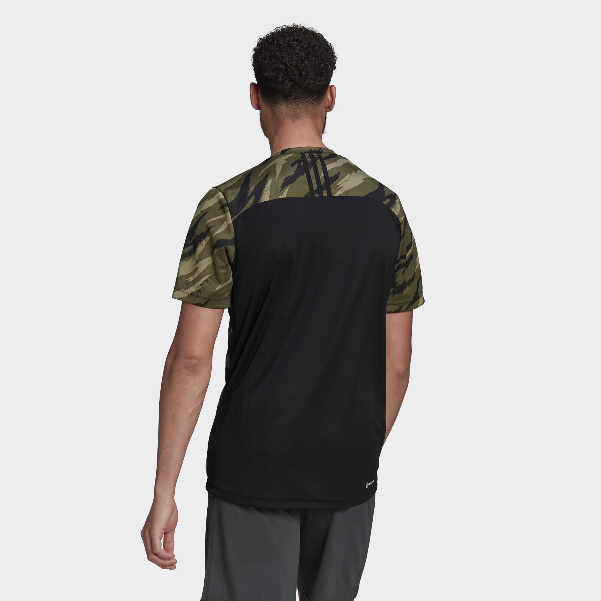 AEROREADY Feelstrong Camo Sport Tee 4/5