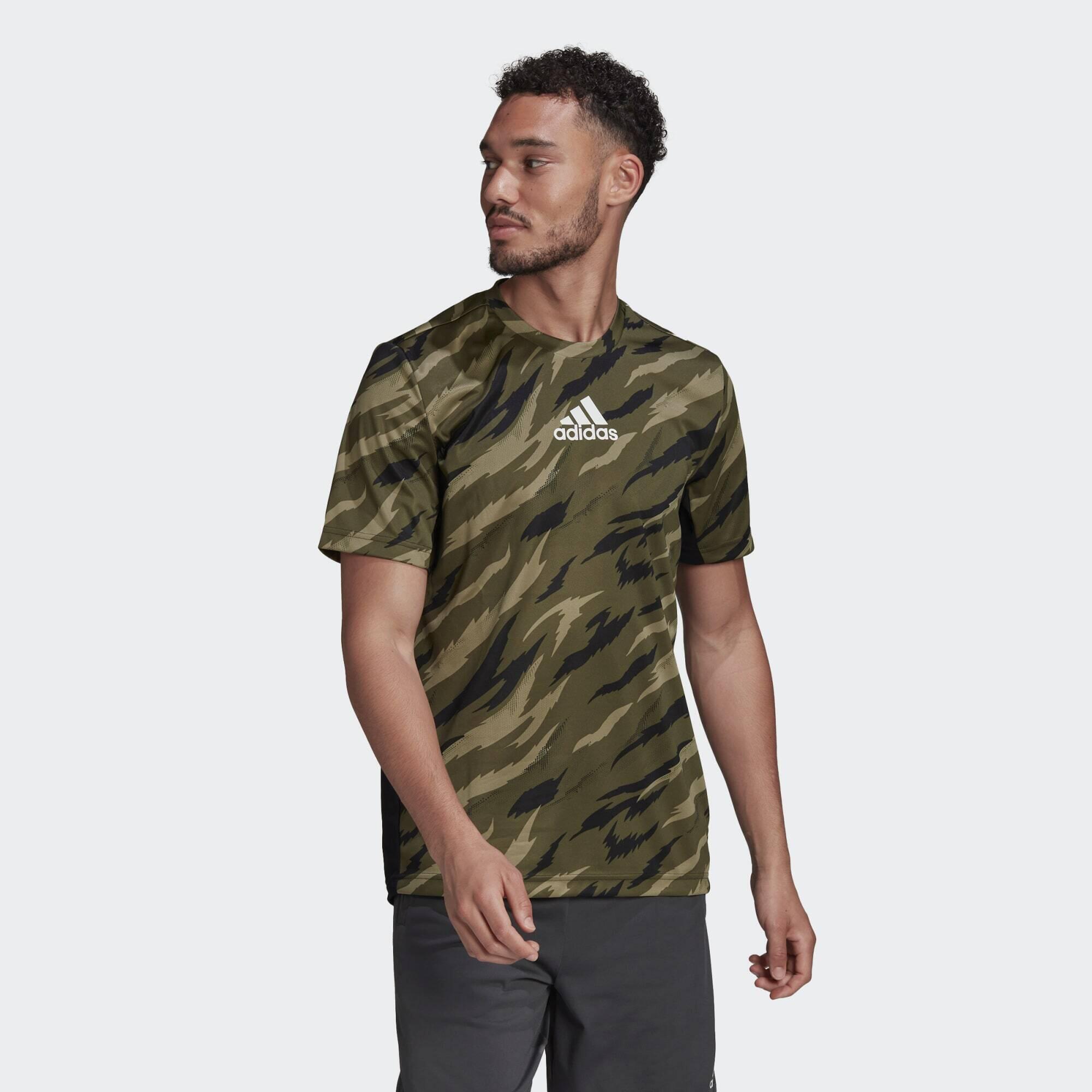 AEROREADY Feelstrong Camo Sport Tee 3/5