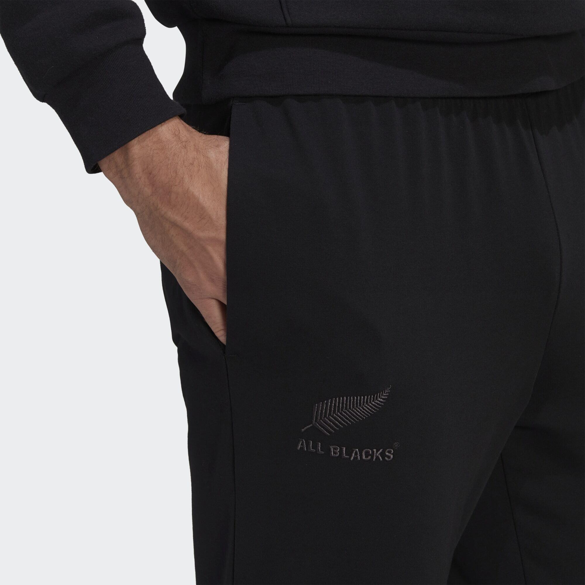 All Blacks Lifestyle Tapered Cuff Pants 4/5
