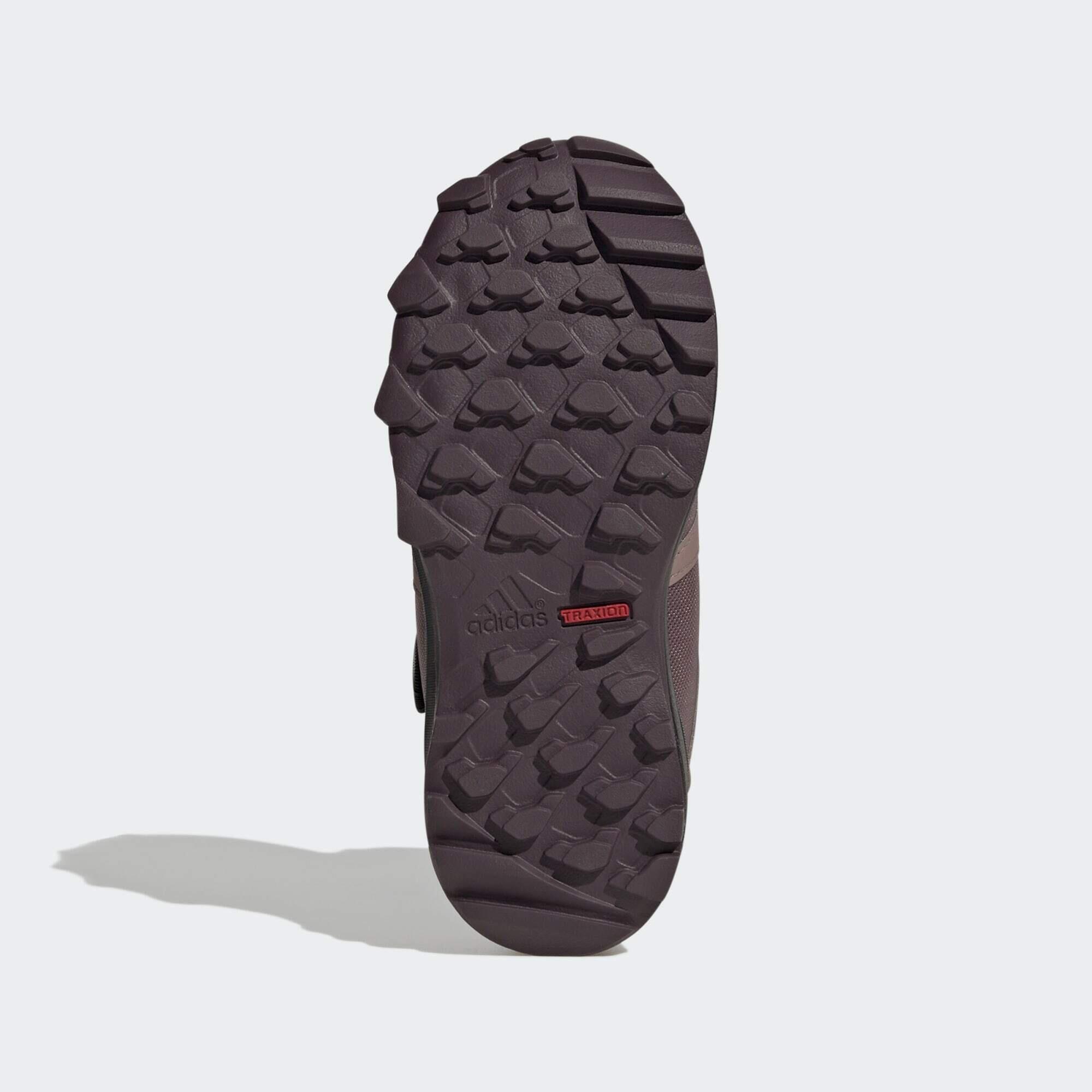 Turistická obuv adidas Terrex Agravic Boa Mid RAIN.RDY 4/7