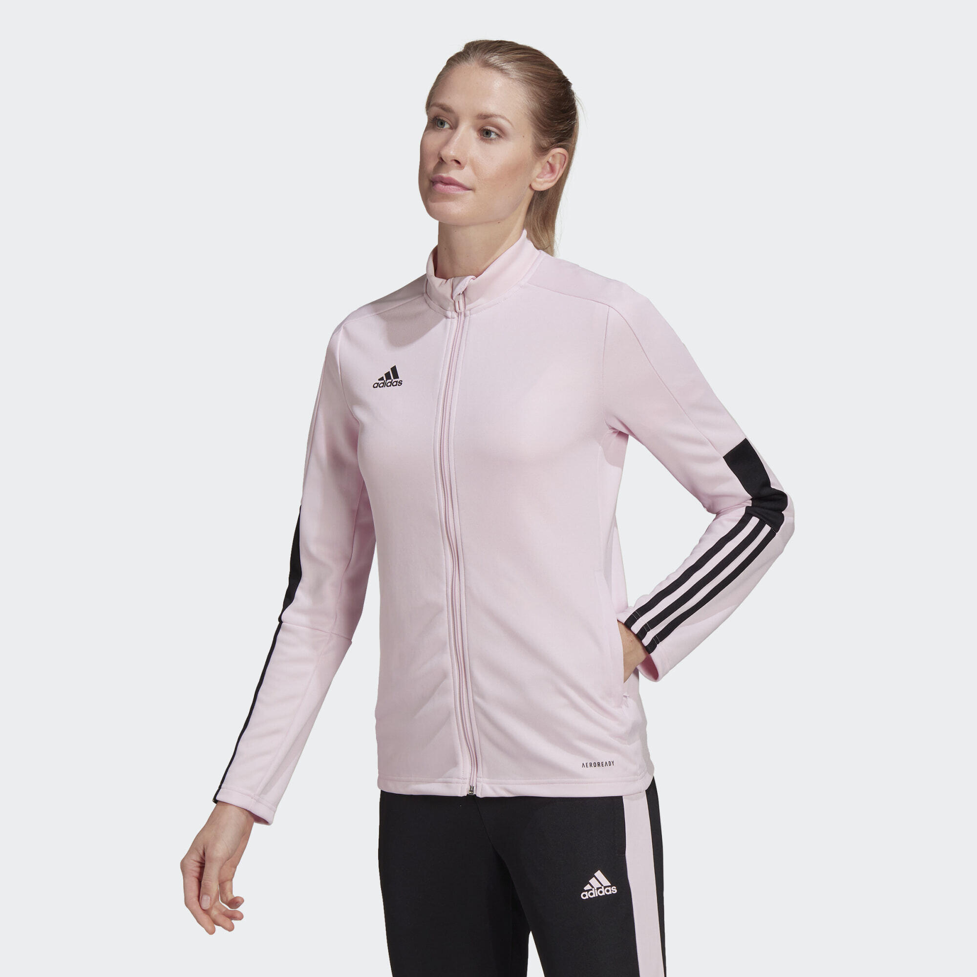 Tiro Essentials Jacke 3/7