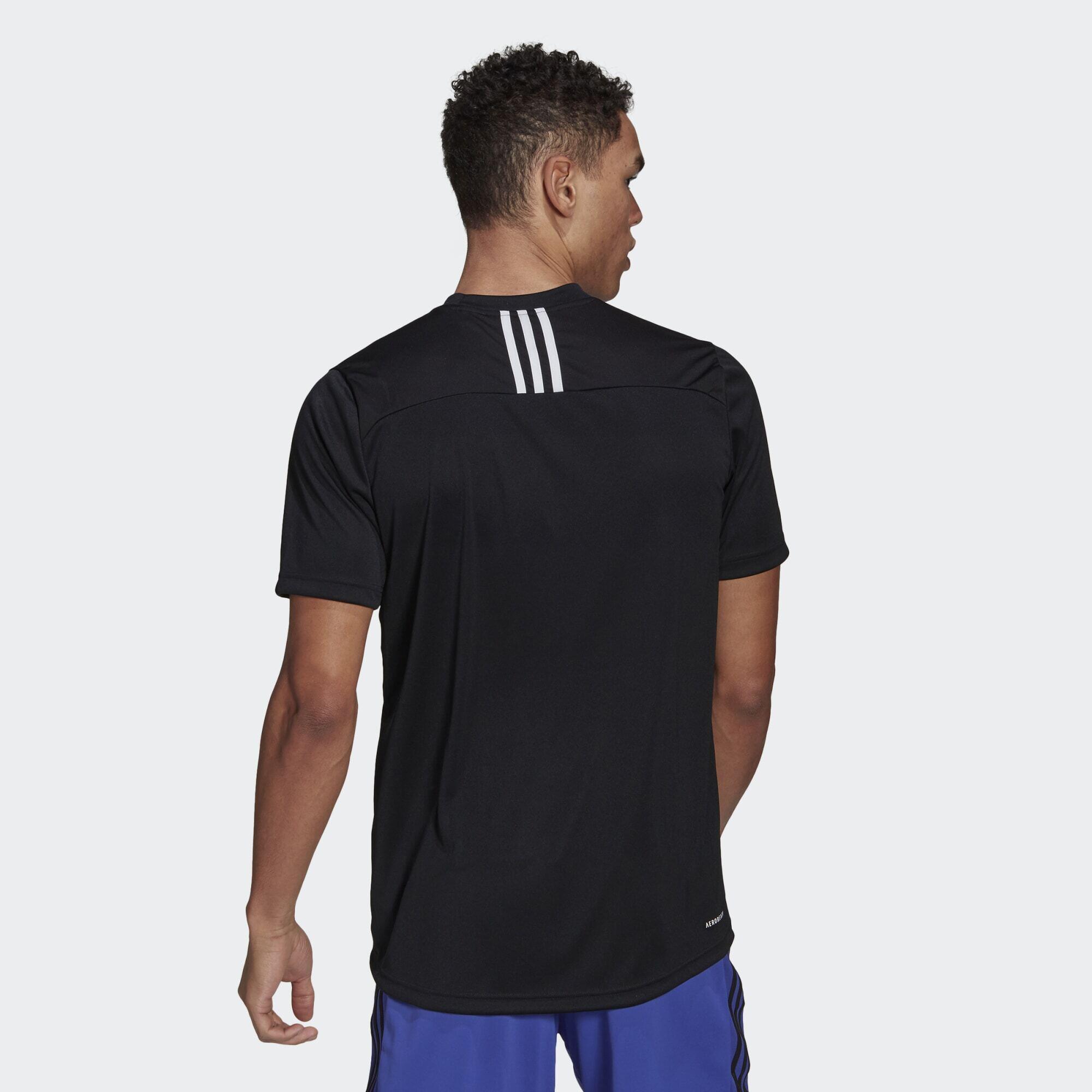 Designed to Move Sport 3-Stripes Tee 4/5
