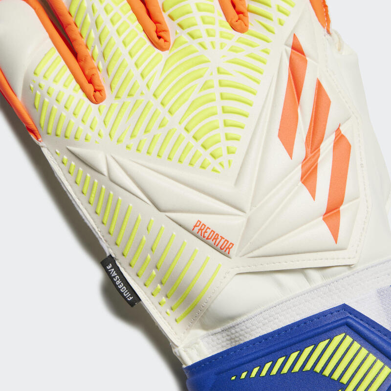 Guanti Predator Edge Fingersave Match