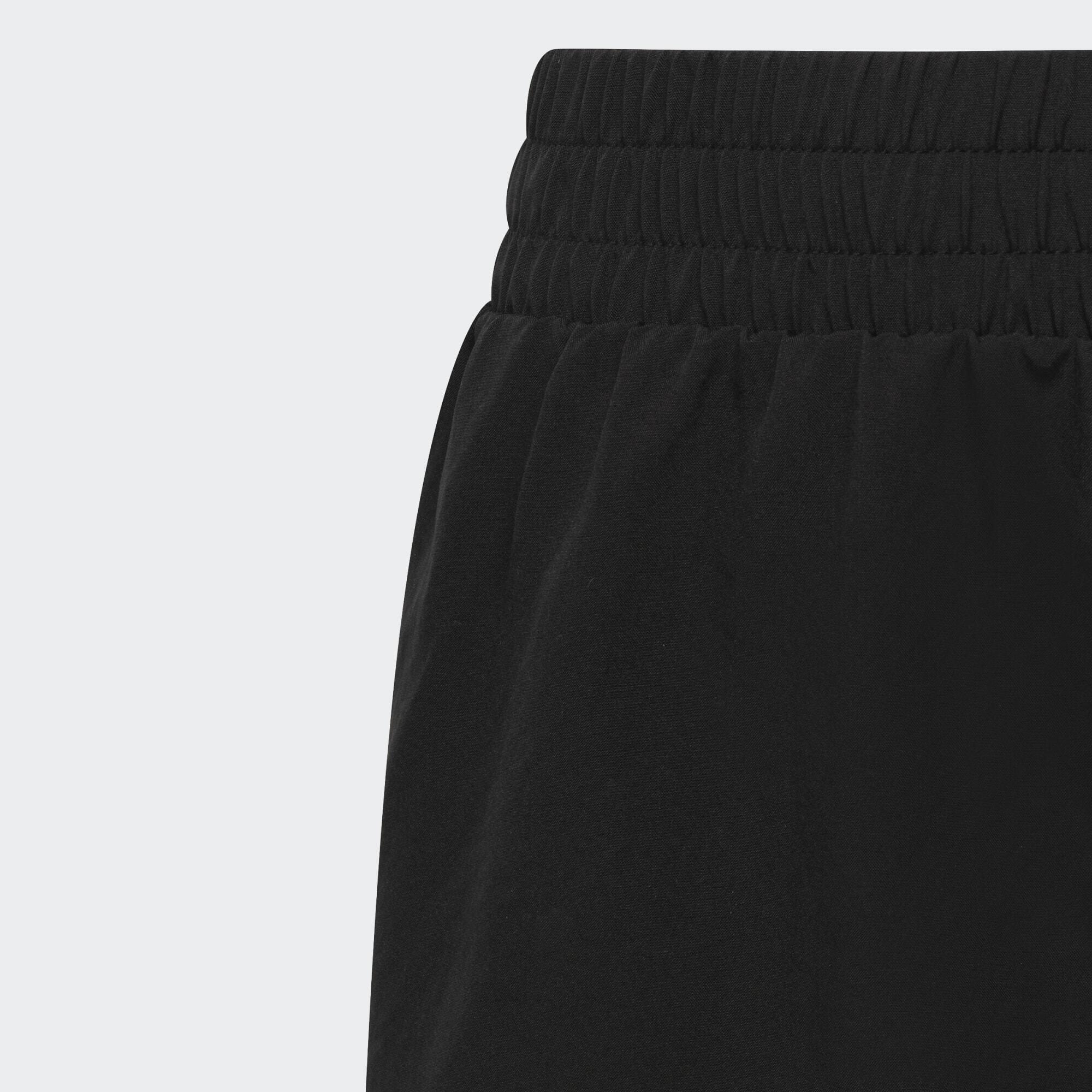 Short Essentials AEROREADY 3-Stripes 2/5