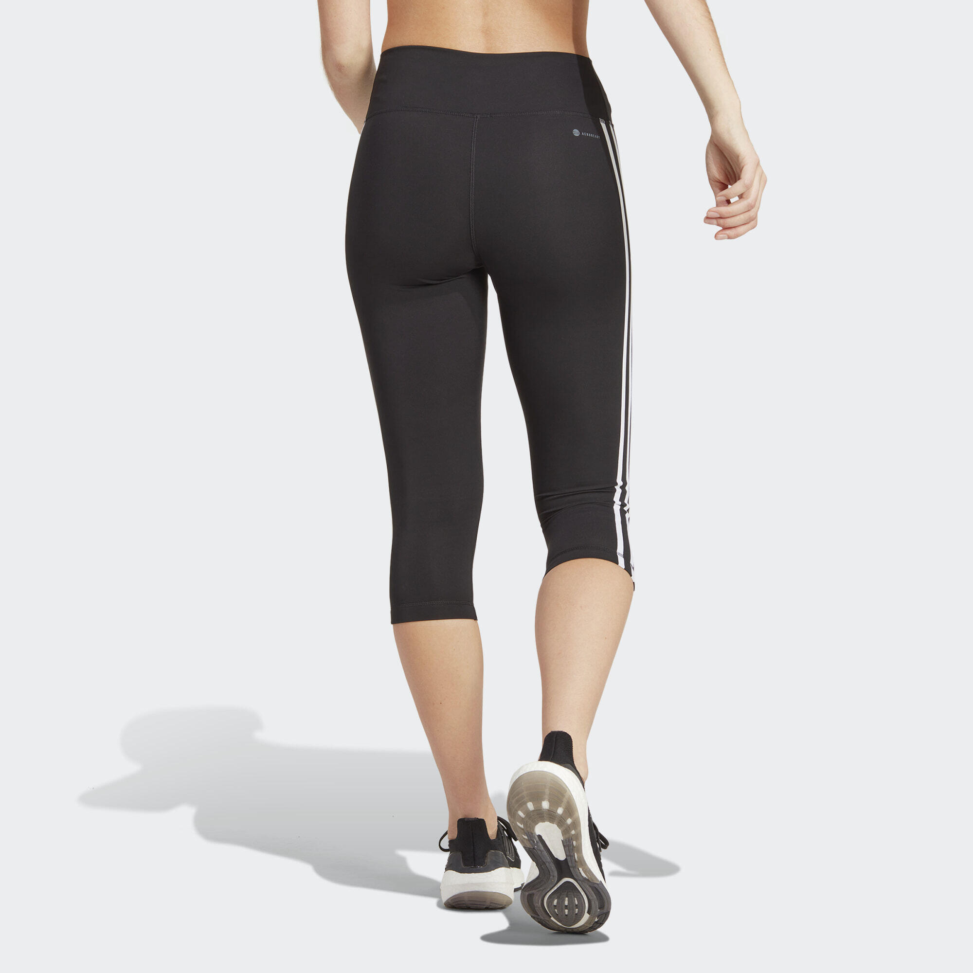 Train Essentials 3-Stripes High-Waisted 3/4 Legging 3/5