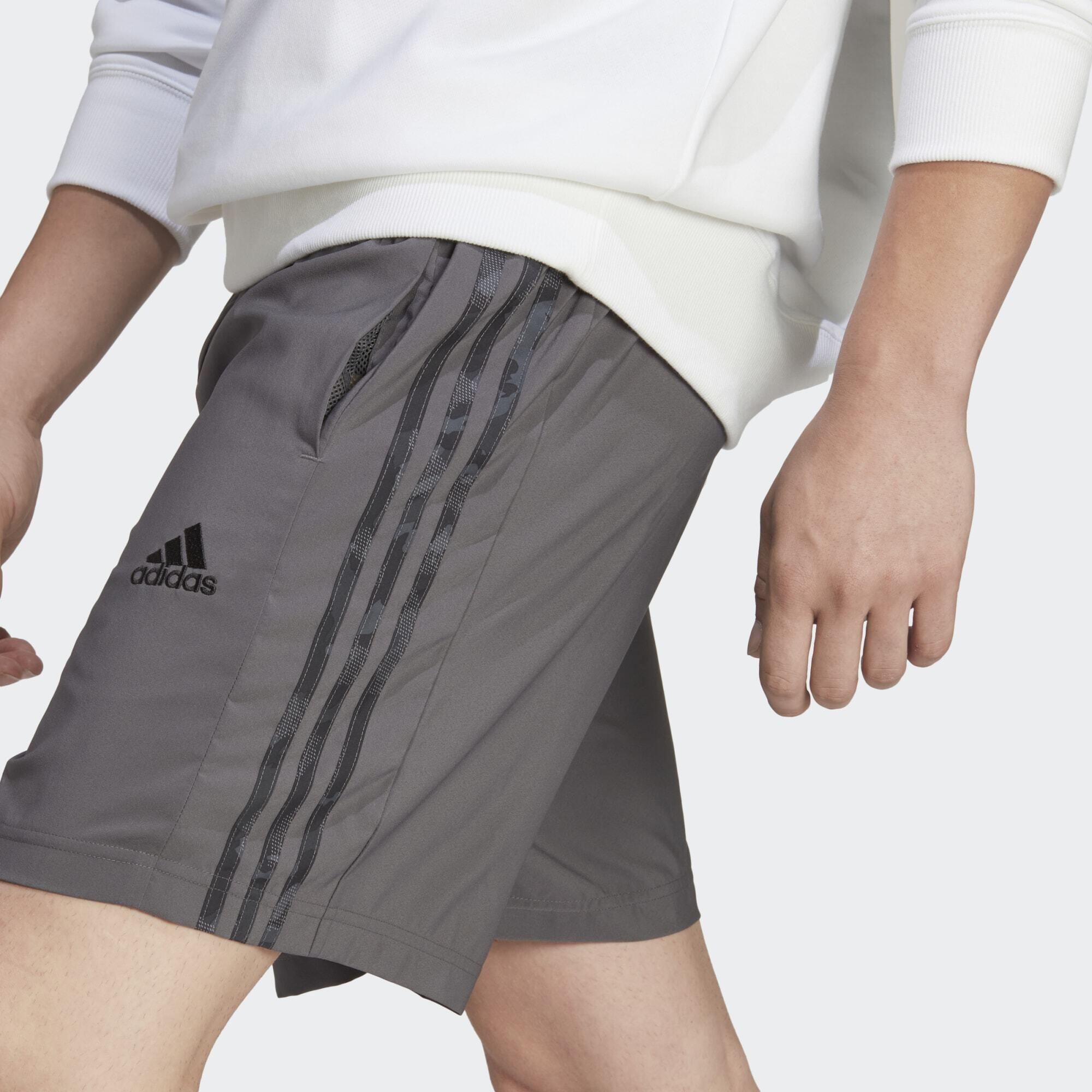 AEROREADY Essentials Chelsea 3-Stripes Shorts 4/5